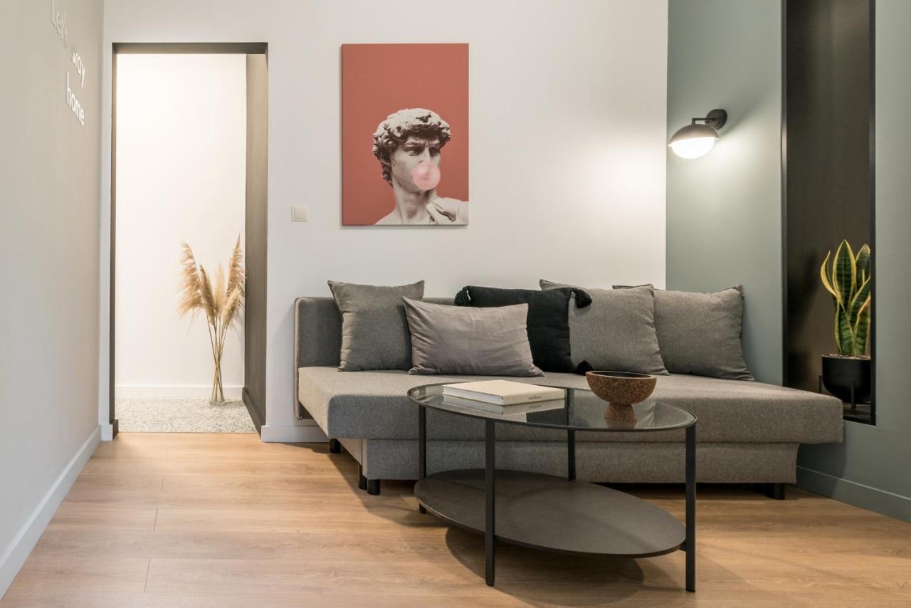 Breen, Nilie Hospitality Mgmt Apartment *